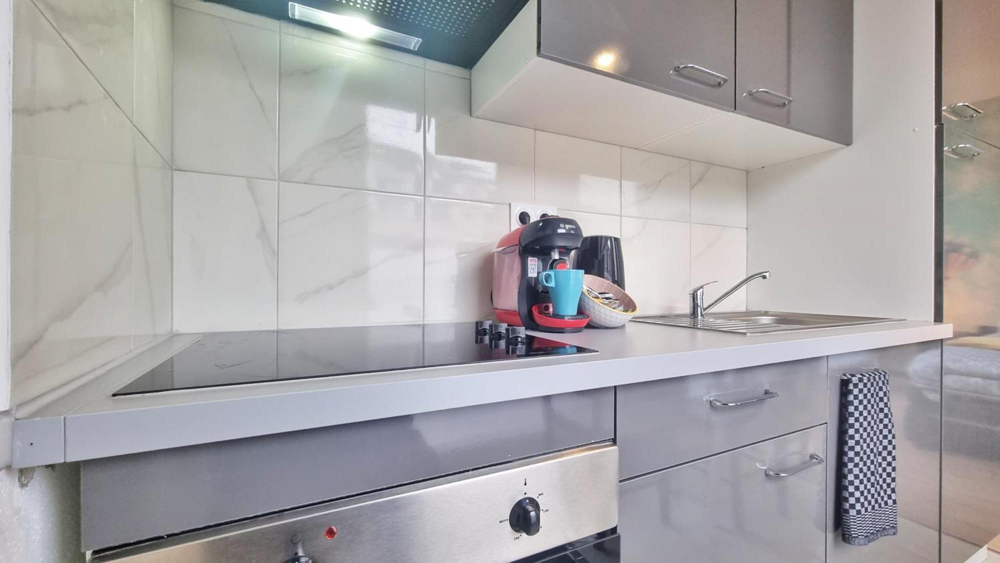 La Residence Evasion 2 - Original - Gare - Wifi - Relax Bnb مُلووز الغرفة الصورة